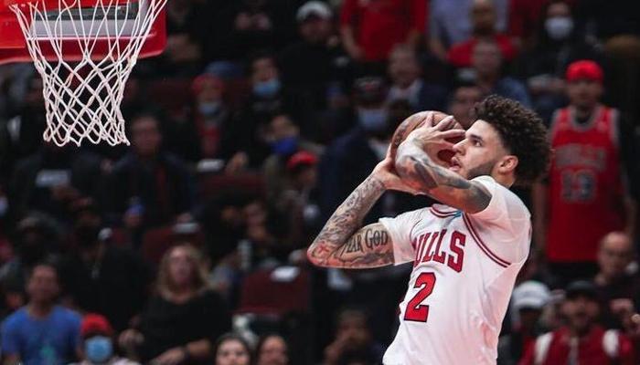 Lonzo Ball'dan kötü haber