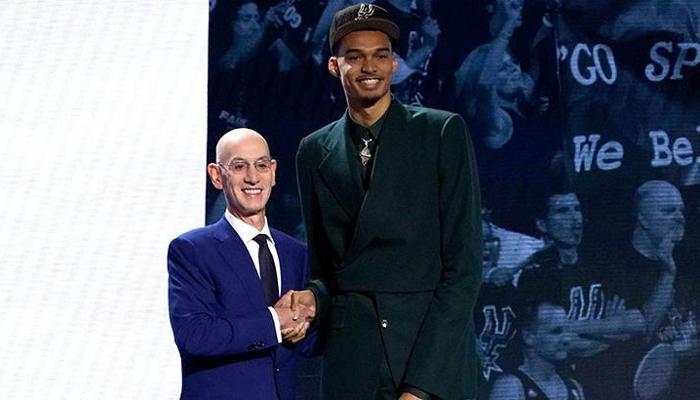 San Antonio Spurs ilk sıradan Victor Wembanyama'yı seçti