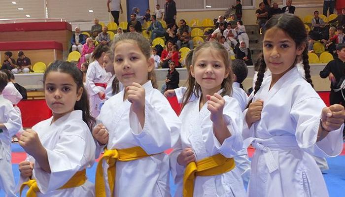 Manisa BBSK Karate Takımı yine zirvede!