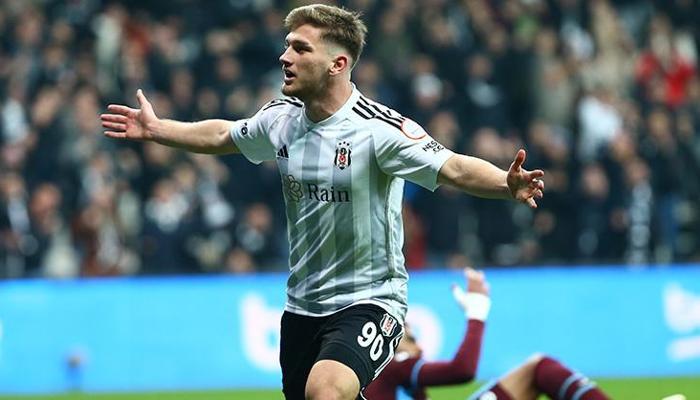 Beşiktaş'ın yıldızı Semih Kılıçsoy paylaşılamıyor! 3 Premier Lig devinden transferde yakın takip...