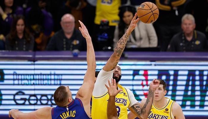 Denver Nuggets Lakers'ı parçaladı