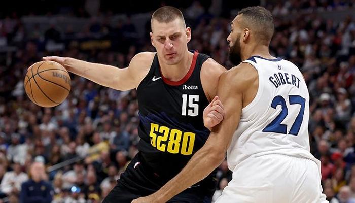 Nikola Jokic'in müthiş performansı Denver'ı öne geçirdi