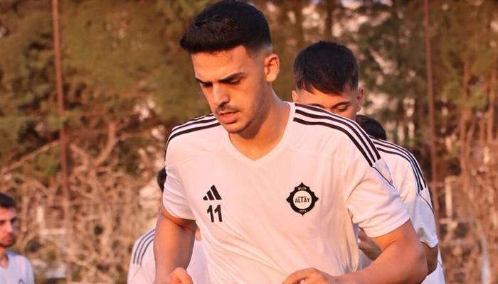 Altay'da Ferhat profesyonel sözleşme imzaladı