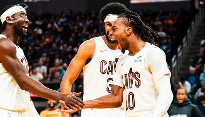 Cleveland'ı Golden State de durduramadı