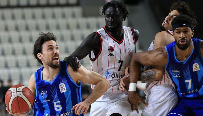 Yakın geçen maç Türk Telekom'un!