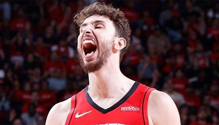 Alperen Şengün 'triple-double'ın kıyısından döndü!