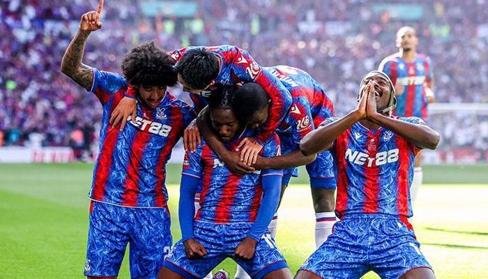 FA Cup'ta şampiyon Crystal Palace