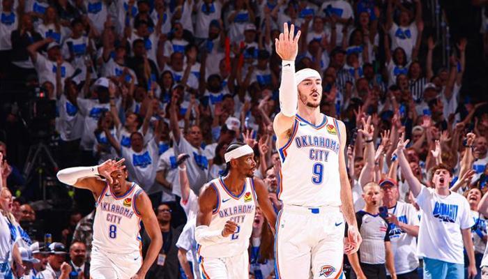 Konferans finalinde Oklahoma öne geçti