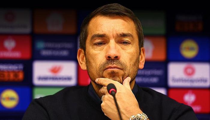 Beşiktaş'tan ayrılan Van Bronckhorst'un yeni adresi Liverpool oldu