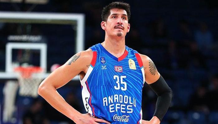 Anadolu Efes'te bir ayrılık daha: Derek Willis