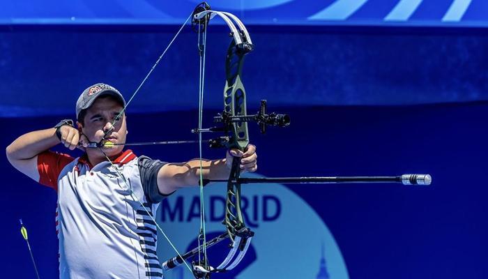 Emircan Haney'den gümüş madalya