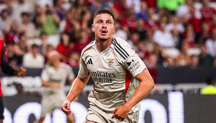 Benfica deplasmanda rahat kazandı