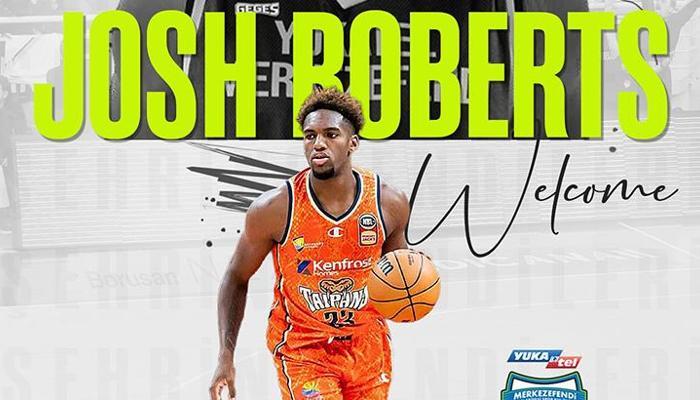 Josh Roberts imzayı attı