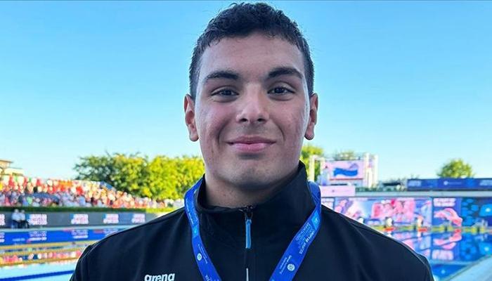 Milli yüzücü Nusrat Allahverdi gençlerde dünya şampiyonu oldu!