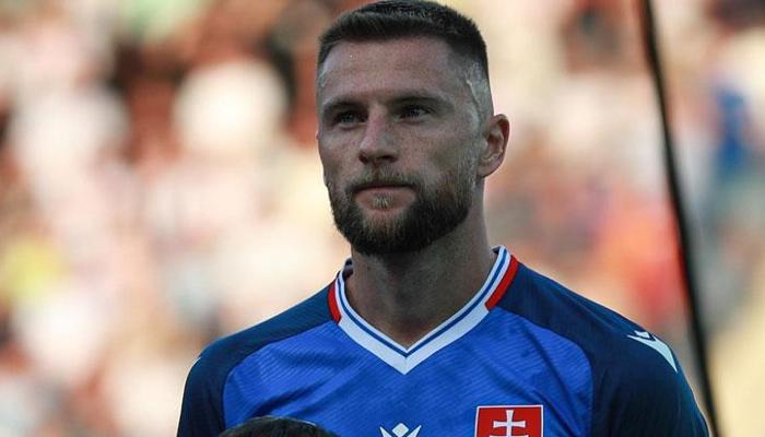 Slovakya'dan Almanya sürprizi! Maçın adamı Skriniar