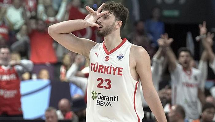Alperen Şengün: 'Bayrağımız için mücadele etmek gurur'