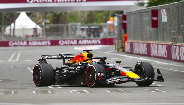 Max Verstappen Bakü'de başladığı gibi bitirdi!