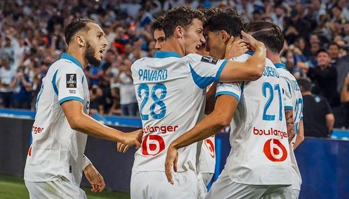 Le Classique'te 3 puan Marsilya'nın! PSG yenilgiyle tanıştı