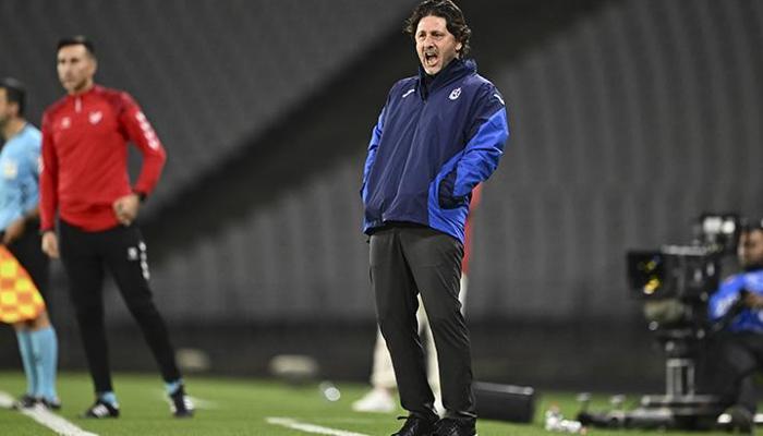 Fatih Tekke: Az daha kovuluyorduk.