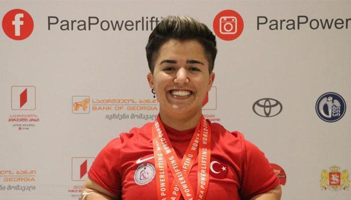 Milli halterci Besra Duman dünya ikincisi!