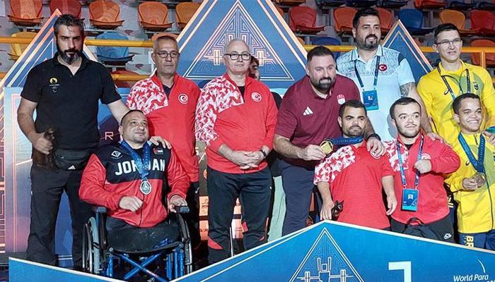 Milli sporcu Abdullah Kayapınar dünya şampiyonu!