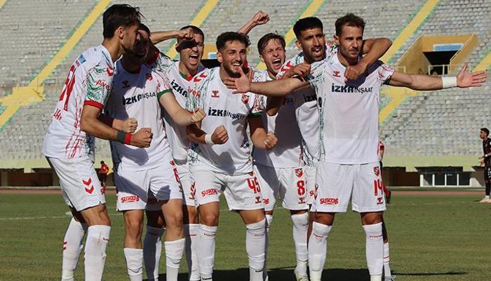Karşıyaka liderlik için Nazilli karşısında