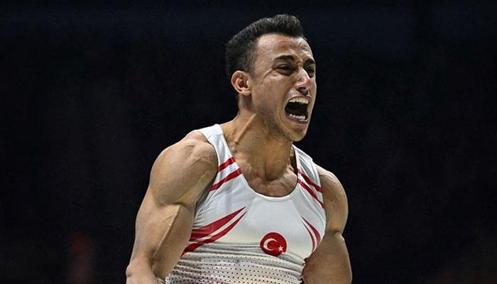 Adem Asil dünya ikincisi