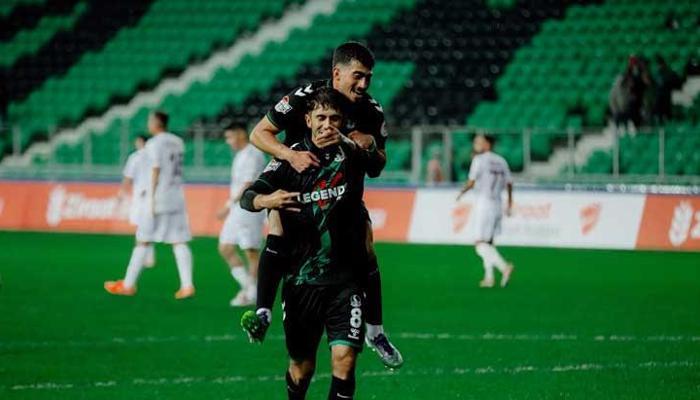 Sakaryaspor Kupa'da İnegölspor'u farklı geçti