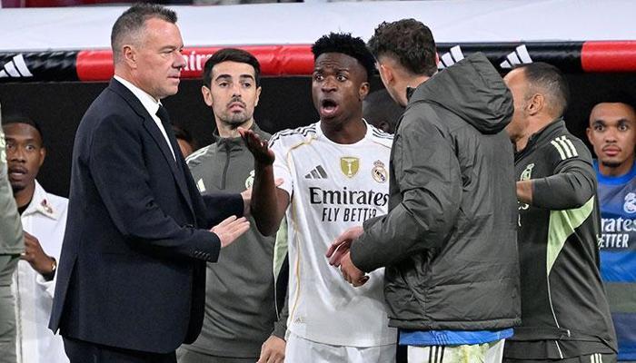 Vinicius, Real Madrid'den özür diledi