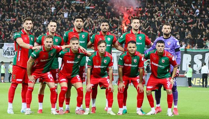 Karşıyaka savunmasıyla dikkat çekiyor