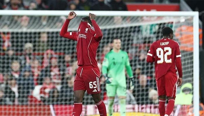 Liverpool tepetaklak: Crystal Palace kabusu oldu