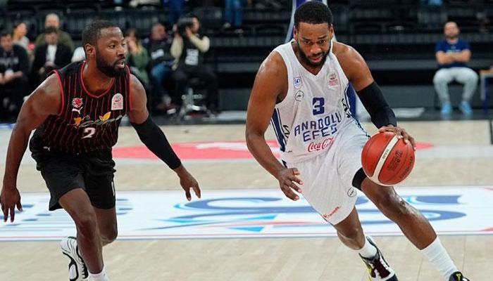 Anadolu Efes 6. haftada Manisa Basket'i 32 sayı farkla geçti