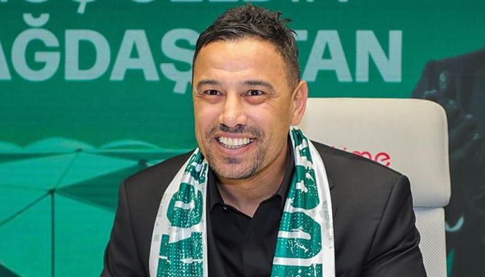 'Heyecanlıyım, gururluyum!' Çağdaş Atan, imzayı attı...