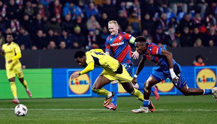 Plzen'in yıldızı, hakemle konuşmasını anlattı!