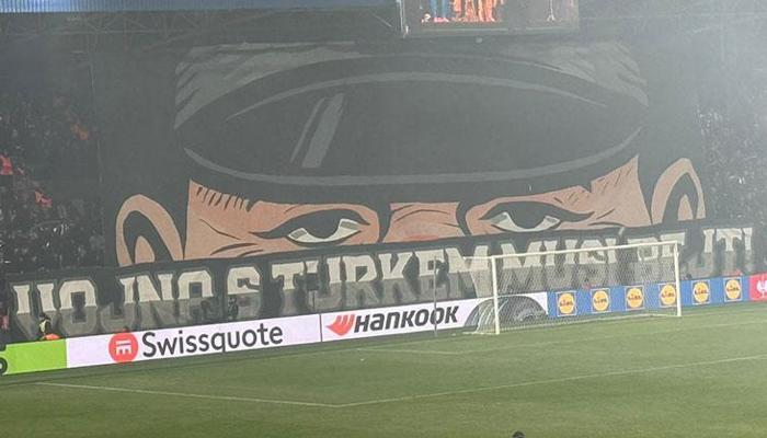 Skandal pankart için açıklama: 'Asıl amaç espriydi'