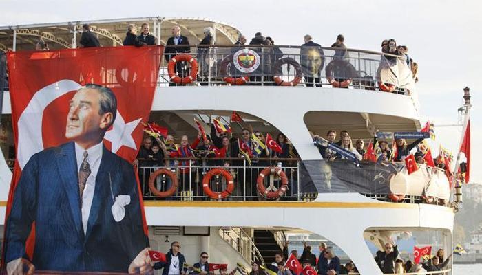 Fenerbahçe Vapuru Atamız için demir aldı