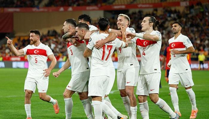 İspanya'ya ilk goller Türkiye'den