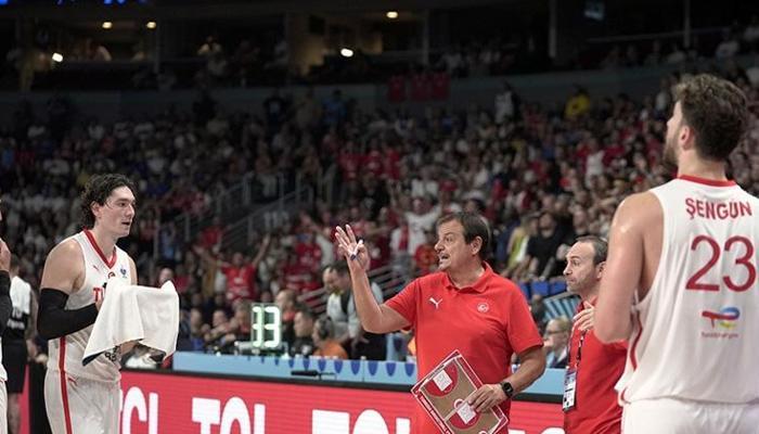 12 Dev Adam'ın 1059. maçı