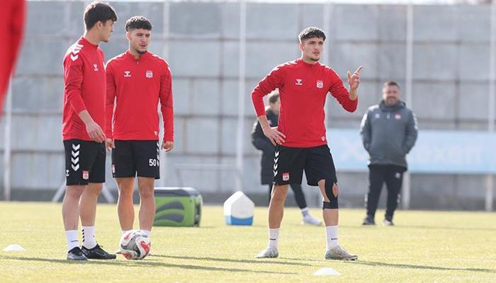 Sivasspor kupa hazırlıklarına başladı