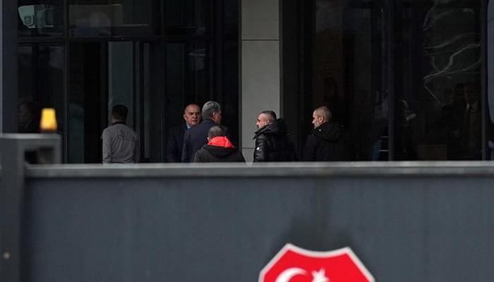 Serdal Adalı Hacıosmanoğlu görüşmek için Riva'da!