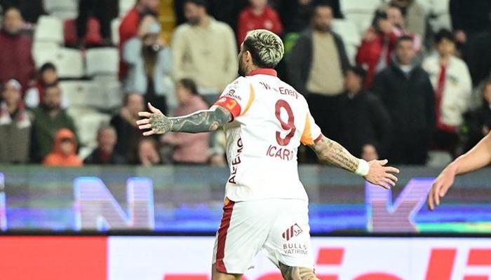 Taraftar beste söylüyor, Icardi golü atıyor! Galatasaray'ın kaptanı maça noktayı koydu