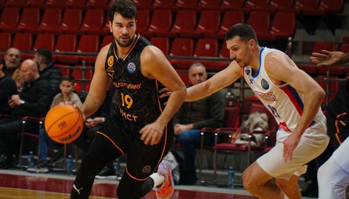 Galatasaray Şampiyonlar Ligi'nde grubunu lider tamamladı