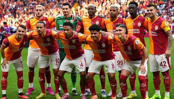Galatasaray, Süper Lig'in yarısını lider tamamladı