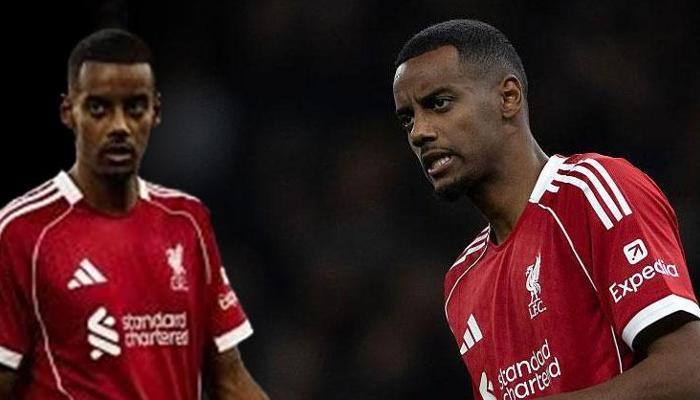 Alexander Isak ameliyat oldu!