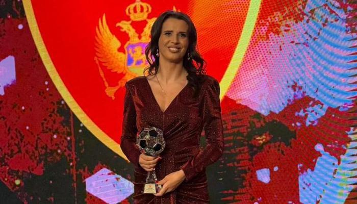 Armisa Kuc'a büyük onur