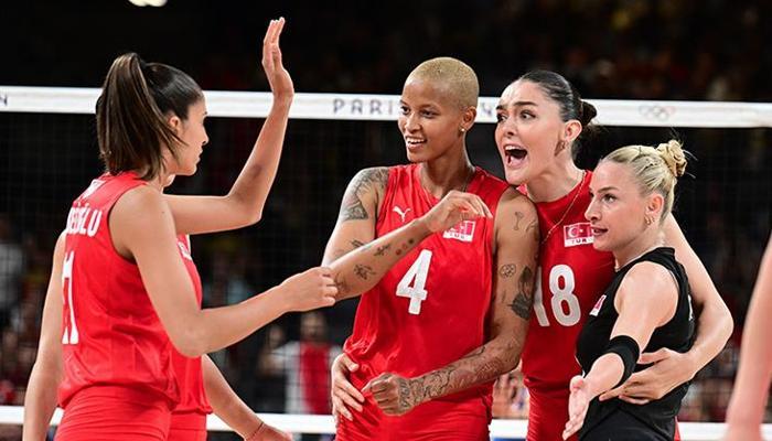 Melissa Vargas üst üste 2.kez en iyiler listesinde!