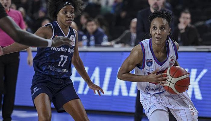 BOTAŞ evinde Nesibe Aydın'ı farklı geçti