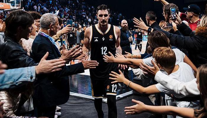 Fenerbahçe Beko, efsane yıldızını takıma döndürüyor!