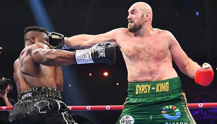 Tyson Fury ringlere geri dönüyor