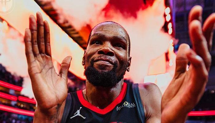 Kevin Durant son saniyede Rockets'a galibiyeti getirdi